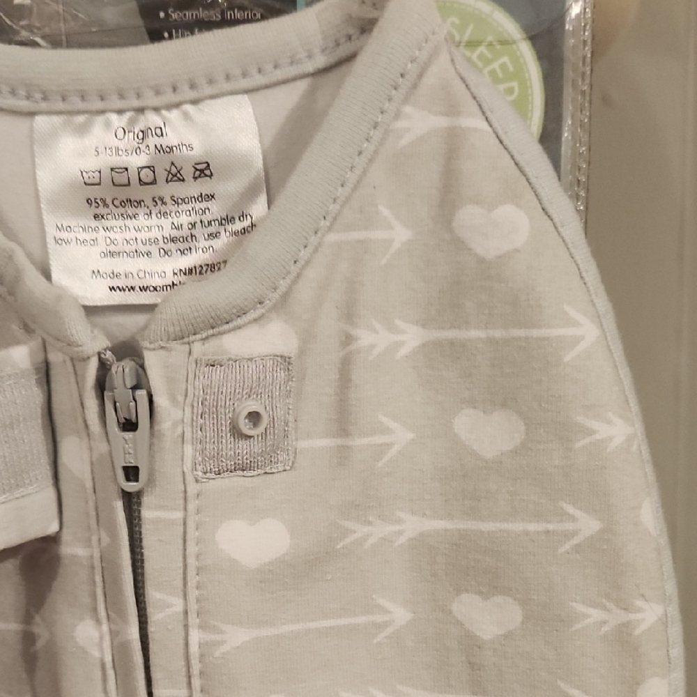 Gray Baby Swaddle with Heart Pattern - Picture 4 of 8